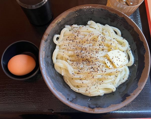「釜玉バター(中)」@手打十段 うどんバカ一代の写真