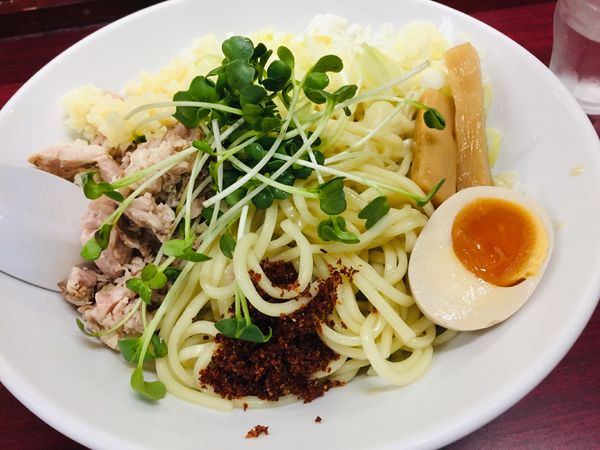 「冷やしまぜ麺 塩【890円】」@鶏こく中華 すず喜の写真