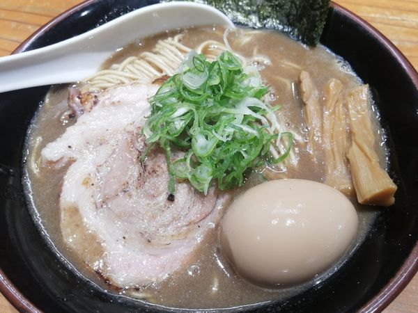 「濃厚中華蕎麦¥1100＋味玉（サービス）」@中華蕎麦 ひら井の写真