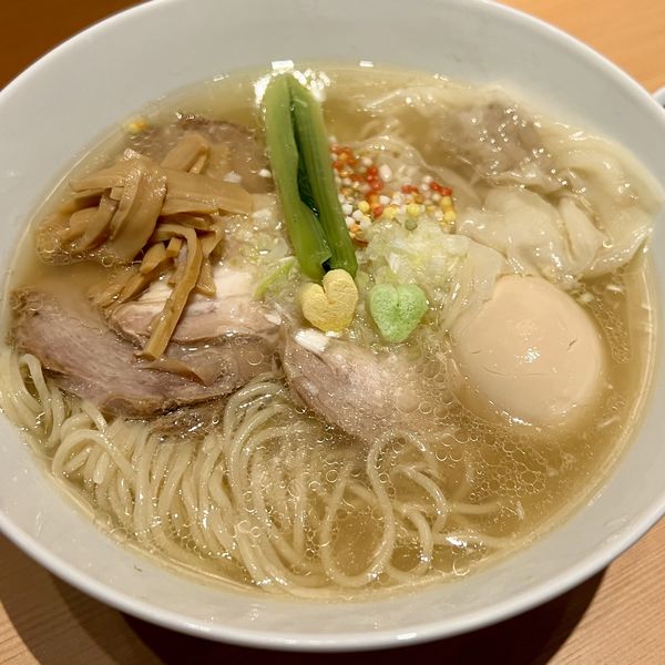「特製塩らぁ麺」@らぁ麺 恋泥棒の写真