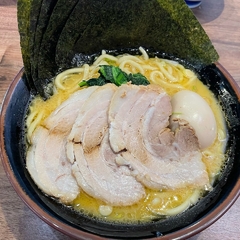 横濱家系ラーメン 前田家の画像