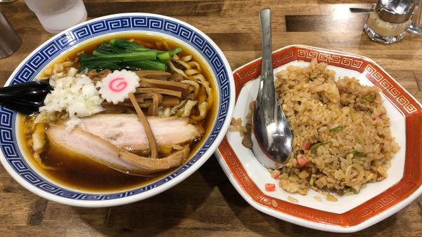 「中華そば煮干、セット半チャーハン」@拉麺アイオイの写真