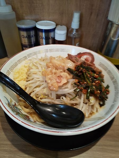 「ミニラーメン125ニラ」@豚山 元住吉店の写真