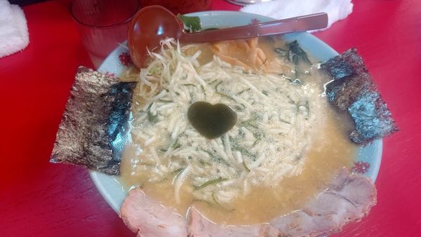 「めかとろ味噌らーめん」@壱発ラーメン 八王子店の写真