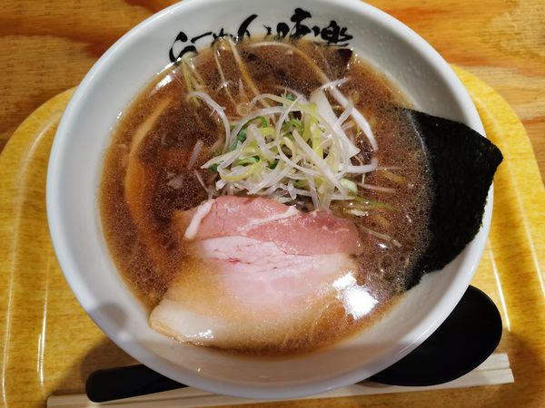 「焼き醤油ラーメンハーフ」@利尻らーめん 味楽 新横浜ラーメン博物館店の写真