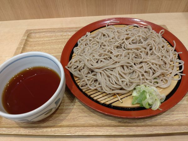 「（冷）もりそば　３８０円」@笠丸そば 御徒町店の写真