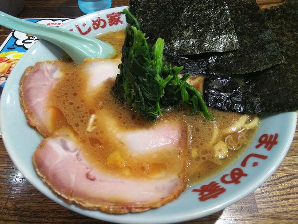「ラーメン　並　※㋗で５００円」@豚骨醤油ラーメン まじめ家の写真