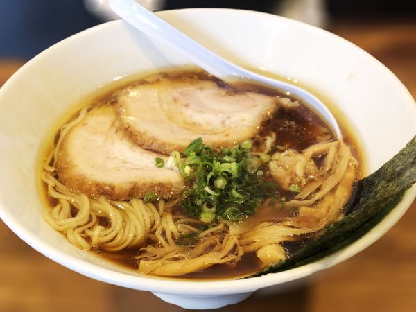 「醤油そば＋辛みひき肉飯」@中華そば 煖々の写真
