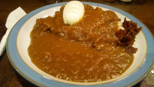 「チキンカレー 800円＋ゆでたまご 50円」@マーブルの写真