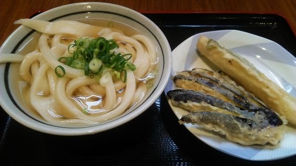 「あつあつ小 400円＋なす 140円＋ながいも 140円」@純手打ち讃岐うどん 五郎の写真