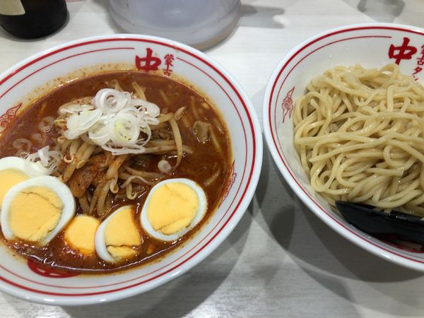 「冷し味噌卵麺　限定　950円」@蒙古タンメン 中本 船橋店の写真