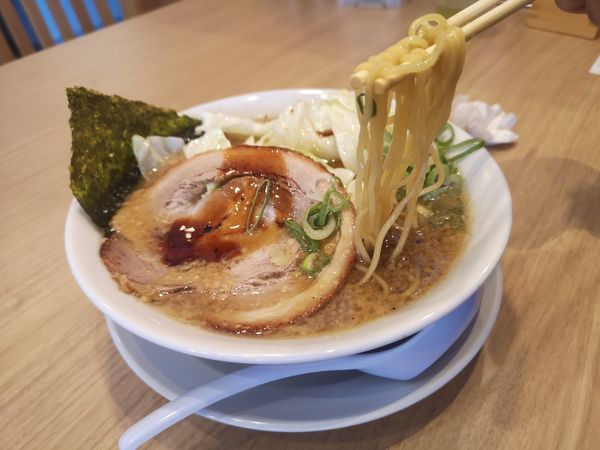 「きゃべとん」@熟成醤油ラーメン きゃべとん 岡崎竜美丘店の写真