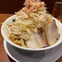 みそラーメン（にんにく少な目、野菜マシ）：790円