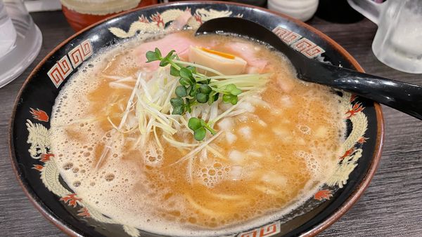 「魚豚骨ラーメン」@魚と豚と黒三兵 御徒町店の写真