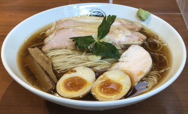「冷やし鶏醤油らぁ麺」@らぁ麺 とうひちの写真