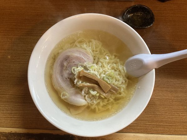 「伊吹いりこと鰹のらーめん　840円」@手打ちらーめん はやぶさの写真