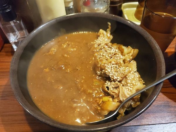 「丼達カレー小盛６８０円」@丼達の写真
