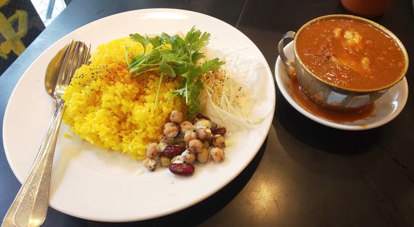 「赤い鶏カレー・ごはん大盛」@カレーは飲み物。 御徒町店の写真