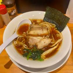 中華そば並中太麺（780円）