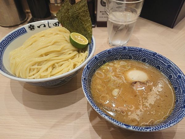 「濃厚特製つけ麺」@つじ田 池袋西口店の写真