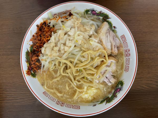 「小ラーメン　半分　ヤサイニンニクアブラ　エビッチョラー油」@ラーメン二郎 横浜関内店の写真