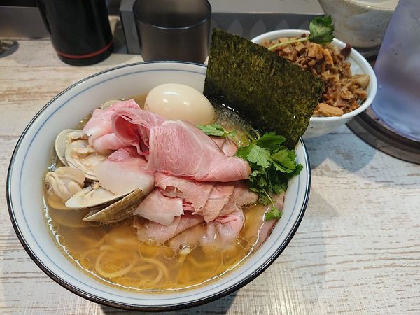 「特製蛤そば 肉ごはん」@中華そば 四つ葉の写真