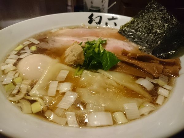 「醤油ワンタンそば」@中華そば 幻六の写真