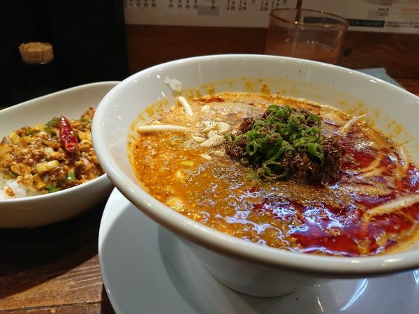 「成都担々麺 小麻婆飯」@成都正宗担々麺 つじ田の写真