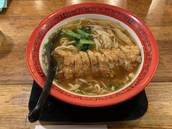「排骨拉麺 980円」@万世橋酒場 秋葉原本店の写真