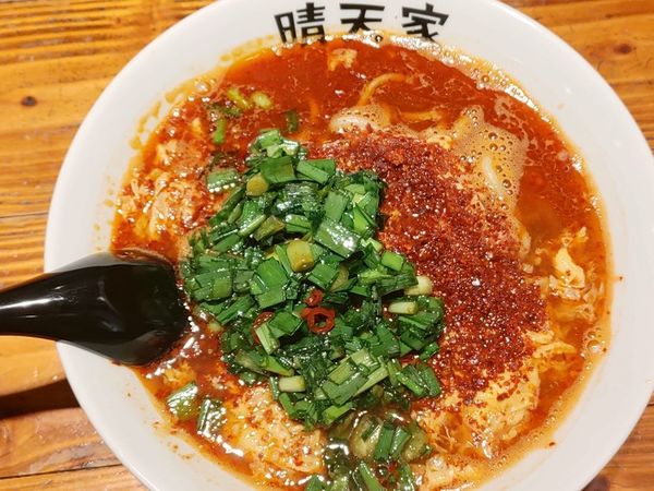 「辛麺＋超辛＋ニラ増し」@晴天家の写真