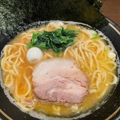 家系ラーメン 壱壱家の画像