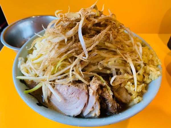 「小ラーメン　ニンニクアブラマシマシヤサイスクナメ」@ラーメン二郎 八王子野猿街道店2の写真