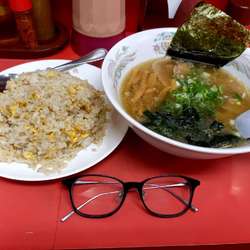 炒飯+半ラーメン