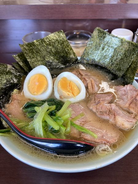 「チャーシューメン　海苔増し（玉子は店主さんご厚意）」@ラーメンショップ 二ツ橋店の写真
