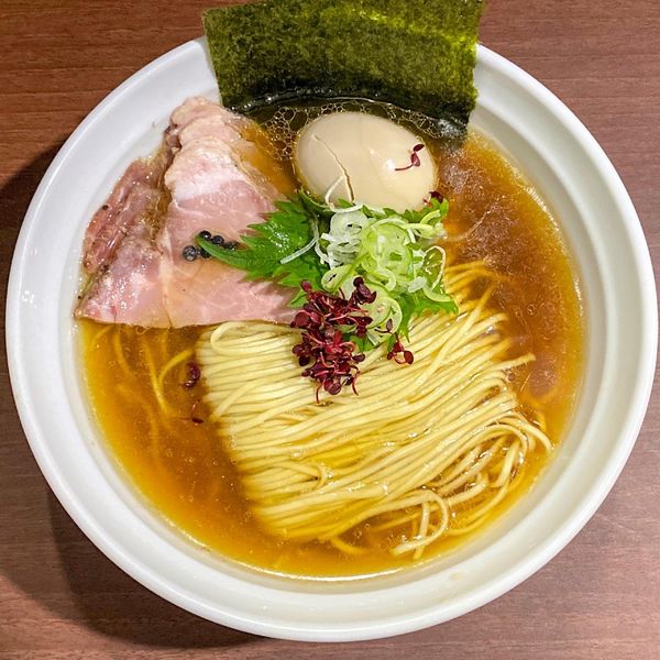 「上中華 味玉メヂカ熟成醤油 ¥1,090 麺 大盛 ¥150」@メヂカそば 吟魚の写真
