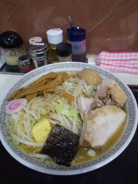 「中華そば(小)730円塩変更30円野菜120円バター50円」@所沢大勝軒の写真