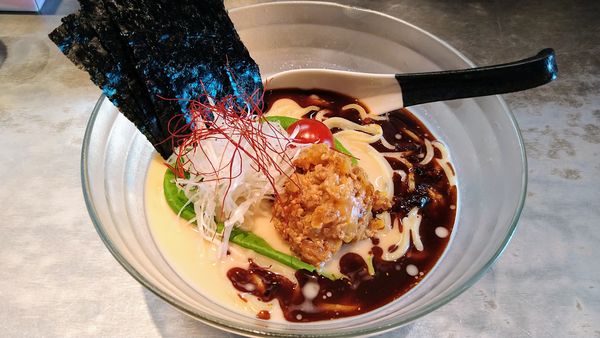 「【限定】冷やし担々麺+海苔」@麺 やまらぁの写真