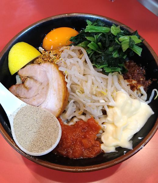 「冷やしまぜそばミニ+ほうれん草､煮干し粉､アレ🍋」@麺屋 桐龍 久喜店の写真