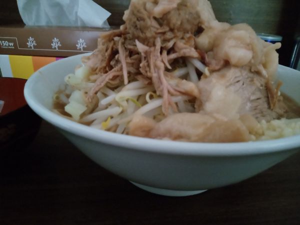 「ラーメン(200g)(トッピング全)」@麺屋どんの写真