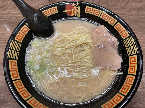 「天然とんこつラーメン」@一蘭 新宮店の写真