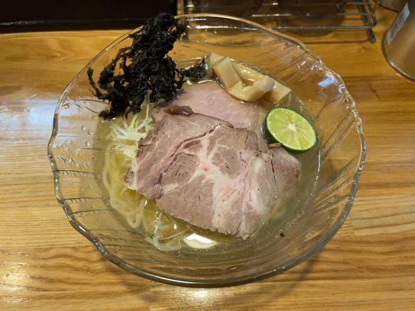 「冷やし魚介塩（800円）」@麺や 一想の写真