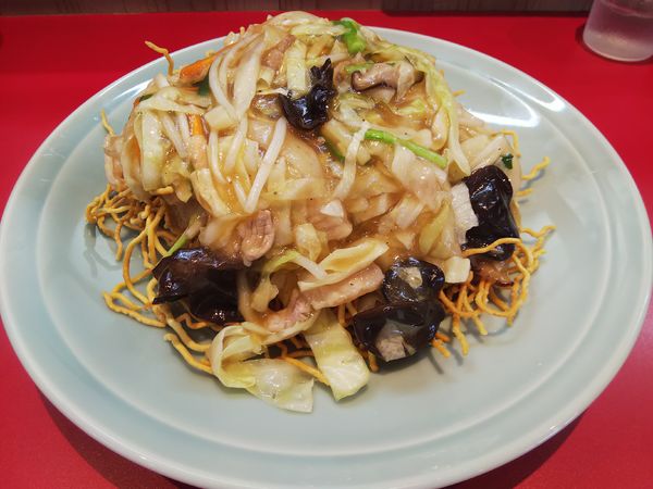 「什錦炒麺（アゲソバ）　（大盛り）」@俵屋飯店の写真