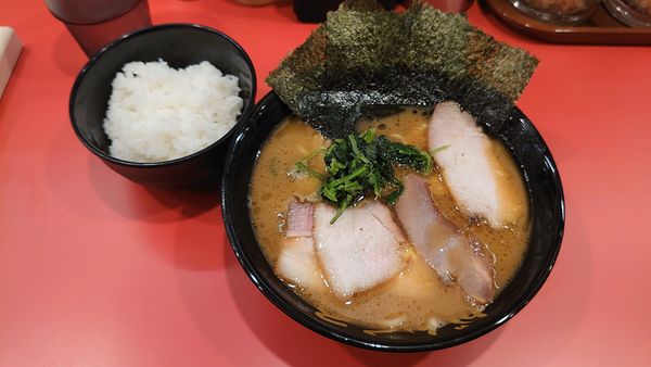 「チャーシュー麺＋ライス」@ラーメン家 がんくろの写真