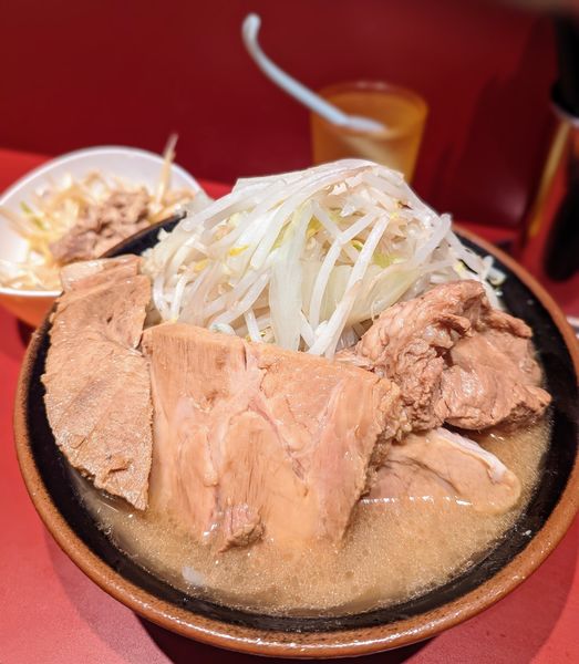 「小豚+ネギ」@ラーメン二郎 荻窪店の写真