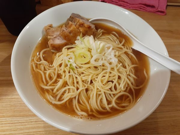 「肉そば。中」@自家製麺 伊藤 神田店の写真