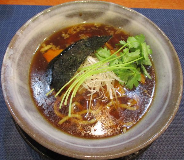 「醤油らーめん　830円」@らーめん 梶原の写真