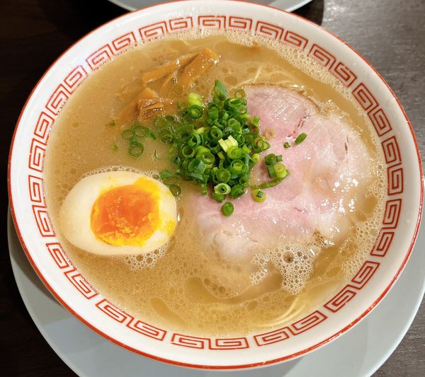 「博多ラーメン」@濃厚豚骨らーめん 博多一路の写真