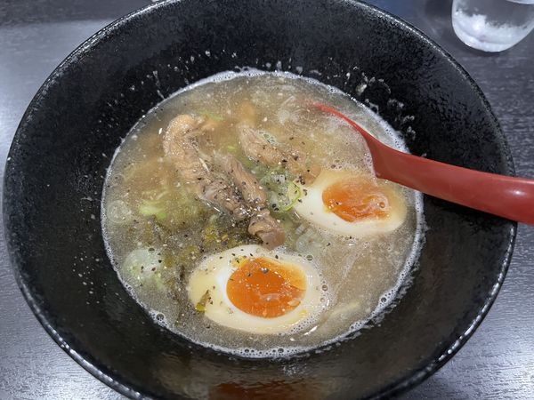 「鶏白湯ラーメン」@〆ラーの写真