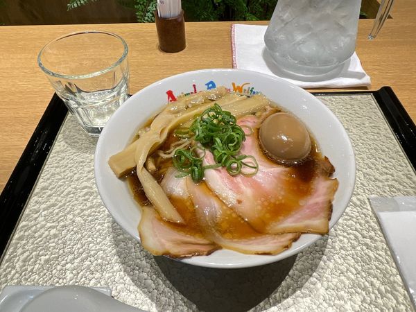 「特選煮干しそば」@塩中華そば おかだ なんばラーメン一座店の写真