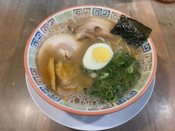 「分校ラーメン（820円）」@久留米とんこつラーメン松山分校の写真